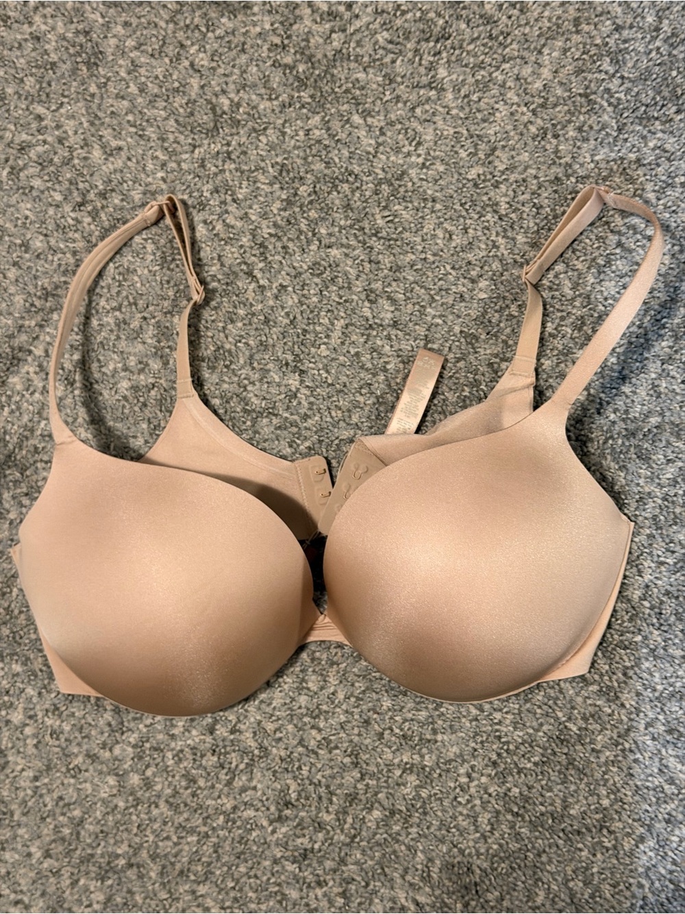 SKIMS Ultimate Push Up Plunge Bra 38C